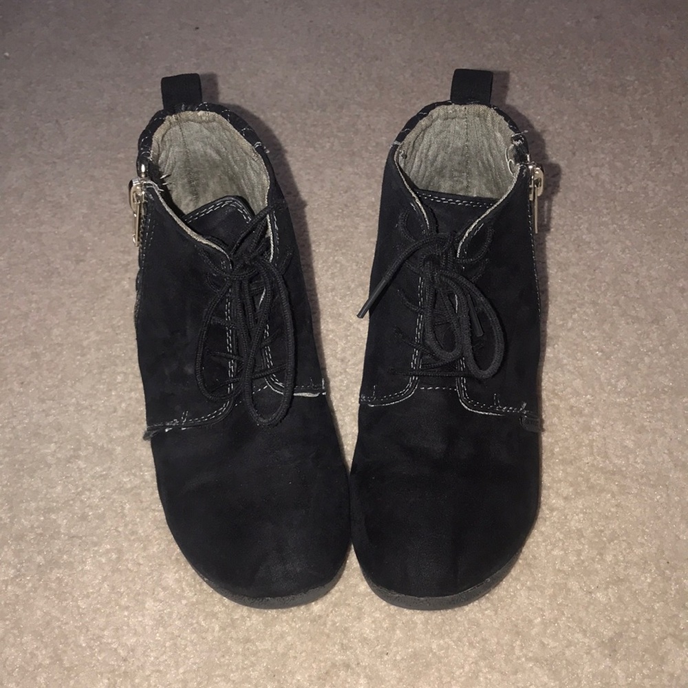 BONGO Black Wedge Heels